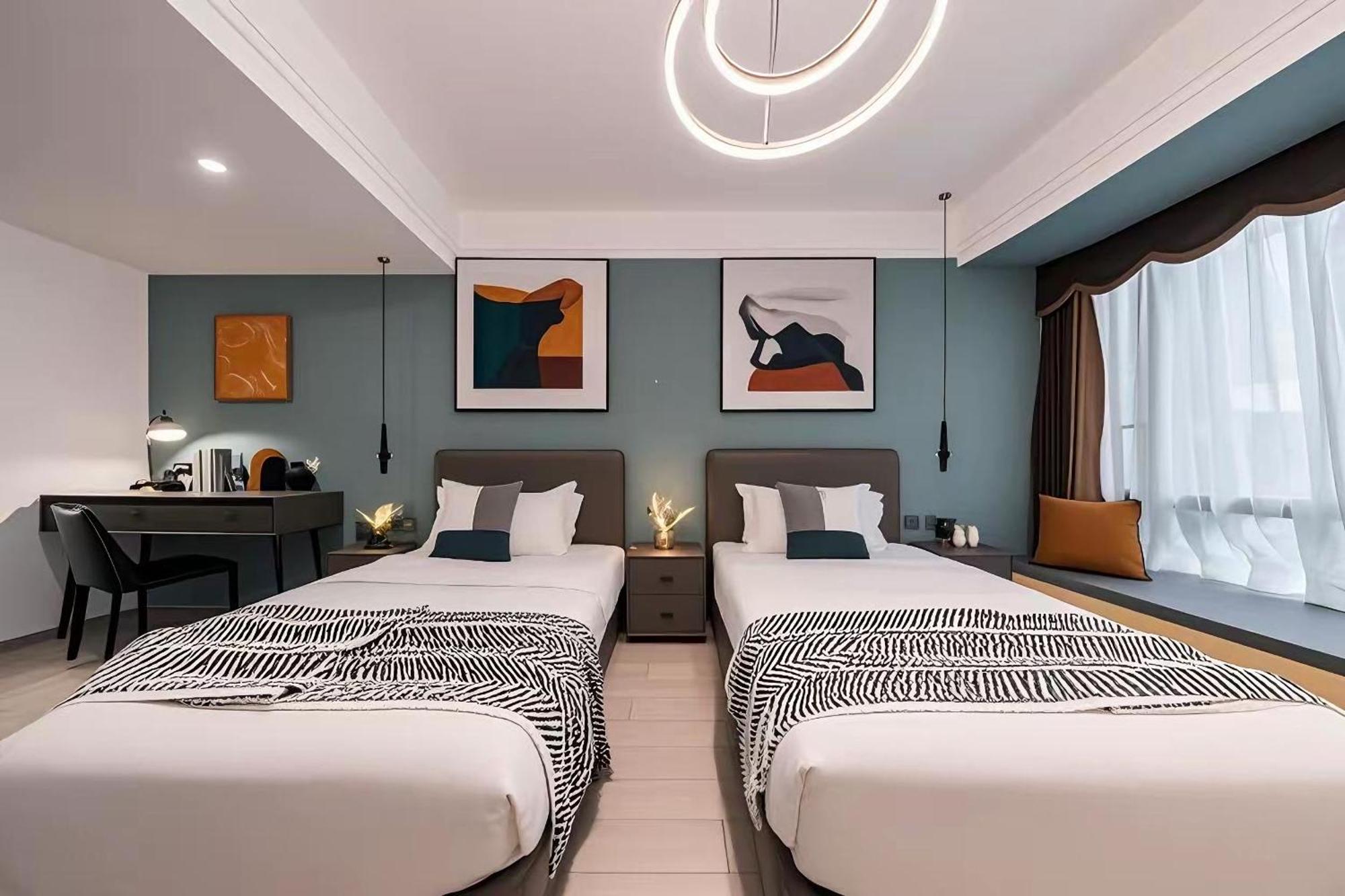 Yun Jin City View Hotel - Guangzhou Taikoo Hui Zhujiang New Town Tianhe Sports Center Exteriör bild